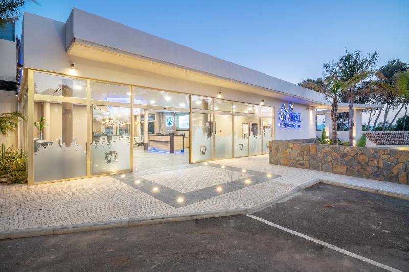 Hotel Admiral San Roque Bagian luar foto
