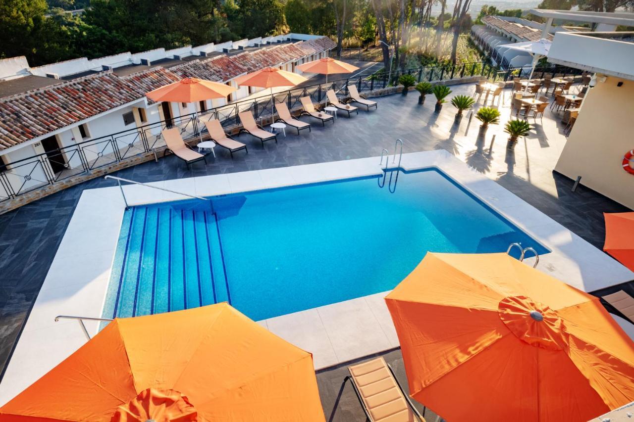 Hotel Admiral San Roque Bagian luar foto